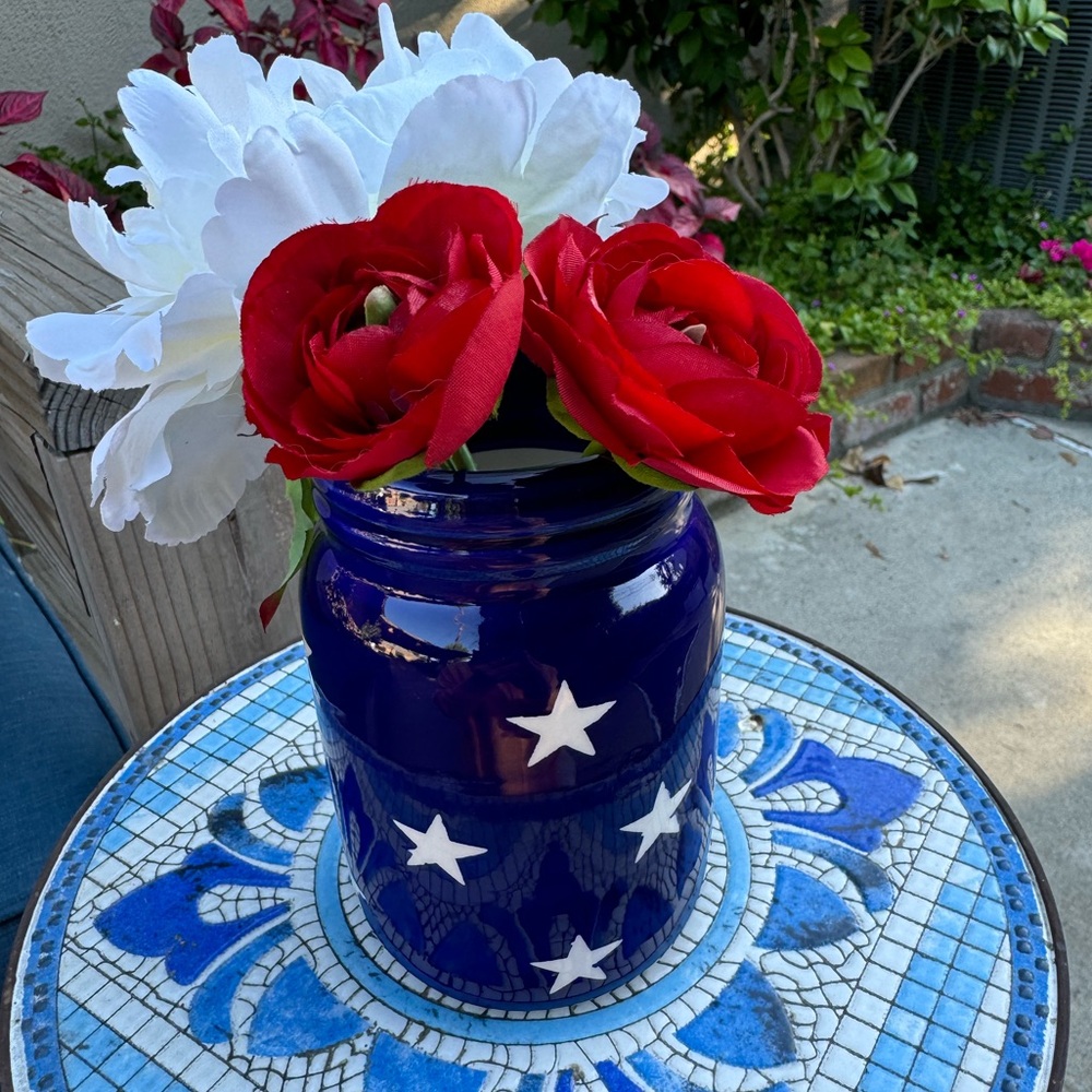 Festive, Fun Stars & Stripes faux flower arrangement!